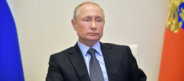 Пуцін праводзіць нараду з урадам Пуцін праводзіць нараду з урадам - Sputnik Беларусь