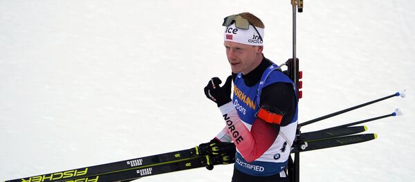 Норвежский биатлонист Йоханнес Бё Норвежский биатлонист Йоханнес Бё - Sputnik Беларусь