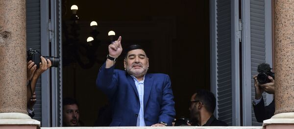 Легендарный аргентинский футболист Диего Марадона  - Sputnik Беларусь