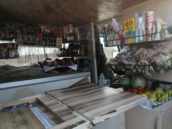 Картошку никто не отменял: на изоляцию всей деревней - Sputnik Беларусь