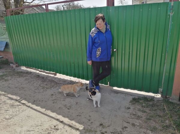 Картошку никто не отменял: на изоляцию всей деревней - Sputnik Беларусь