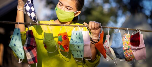 Самодельные маски из ткани  - Sputnik Беларусь