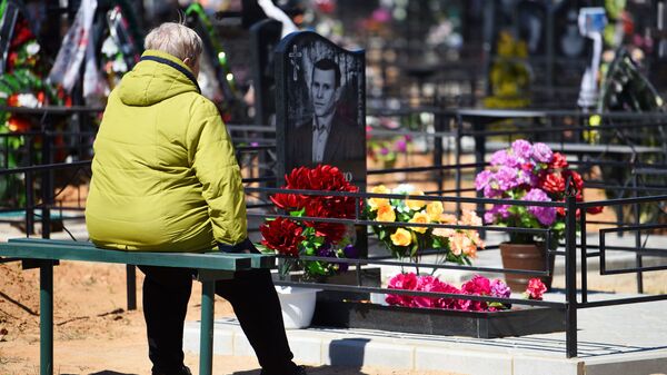 На кладбищах Гомеля - Sputnik Беларусь