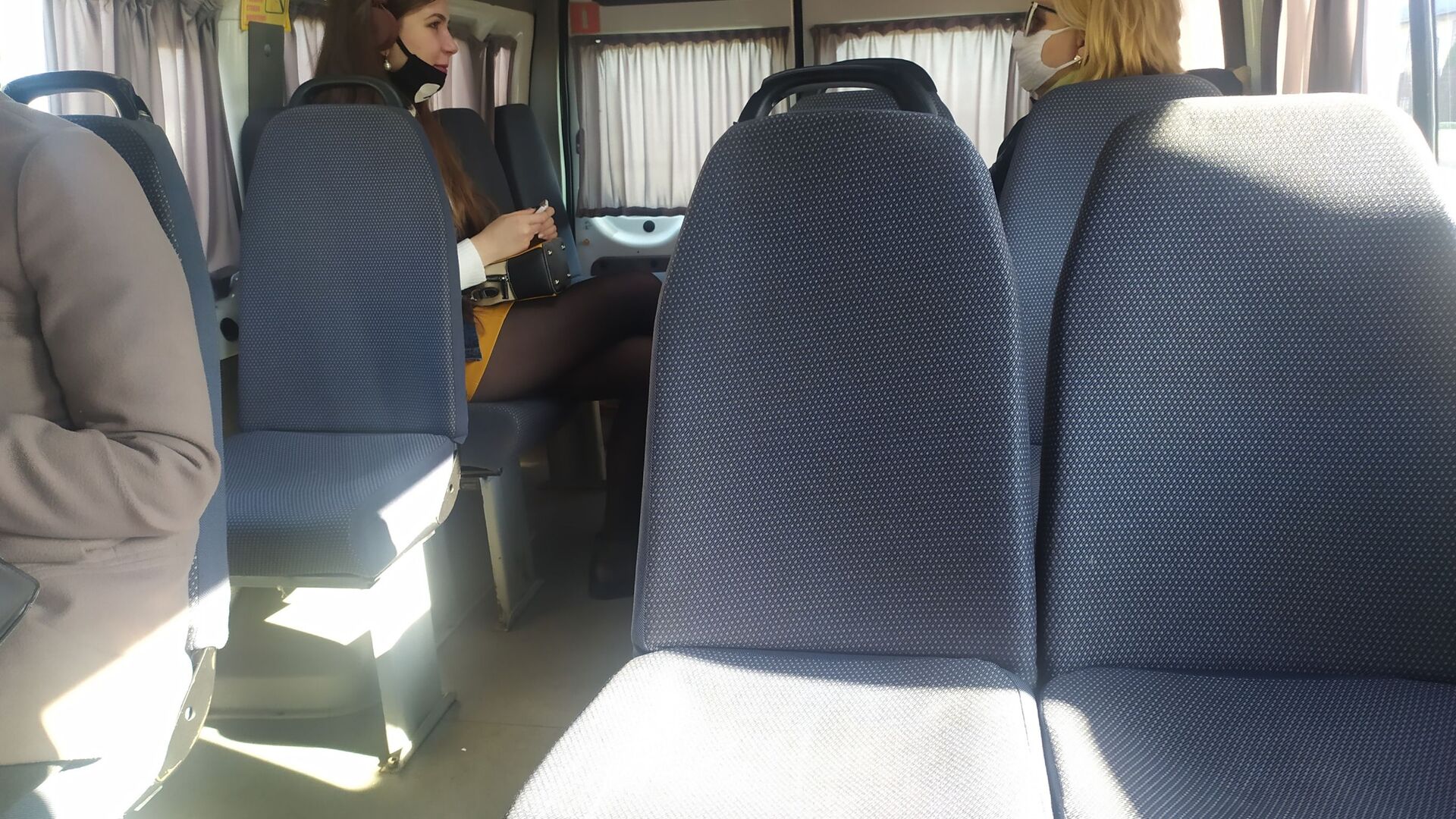 Проблема с очередями решена: из Минска в область пустили 15 новых автобусов Проблема с очередями решена: из Минска в область пустили 15 новых автобусов