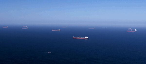 Танкеры с нефтью компании Saudi Аramco Танкеры с нефтью компании Saudi Аramco - Sputnik Беларусь