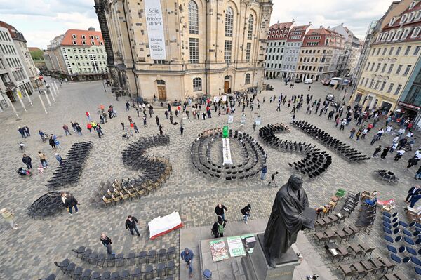 В Дрездене, Германия, 1 Мая решили провести митинг рестораторы - Sputnik Беларусь