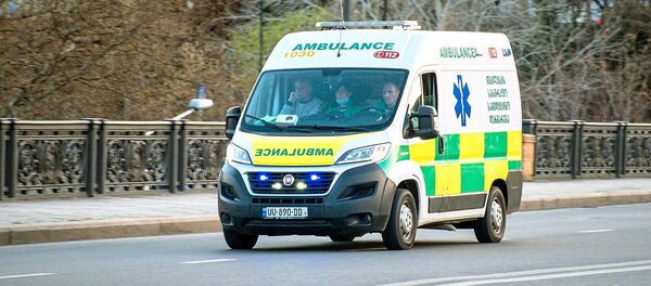 Машина медицинской скорой помощи в Грузии Машина медицинской скорой помощи в Грузии - Sputnik Беларусь
