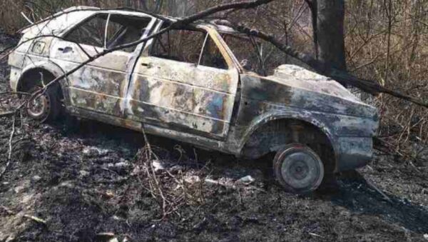 Автомобиль загорелся в результате ДТП в Петрикове - Sputnik Беларусь