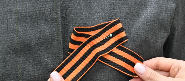 Больш за 200 тысяч чалавек возьмуць удзел у акцыі Георгіеўская стужка Больш за 200 тысяч чалавек возьмуць удзел у акцыі Георгіеўская стужка - Sputnik Беларусь