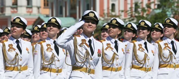 Ваенны парад у гонар 71-й гадавіны Перамогі ў ВАВ Ваенны парад у гонар 71-й гадавіны Перамогі ў ВАВ - Sputnik Беларусь