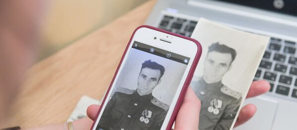 Трансляцыю Бессмяротны полк - анлайн плануюць весці да апошняй заяўкі Трансляцыю Бессмяротны полк - анлайн плануюць весці да апошняй заяўкі - Sputnik Беларусь