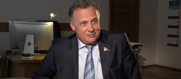 Андрей Савиных: дед брал меня на рыбалку, садил на плечо, показывал шрамы Андрей Савиных: дед брал меня на рыбалку, садил на плечо, показывал шрамы - Sputnik Беларусь