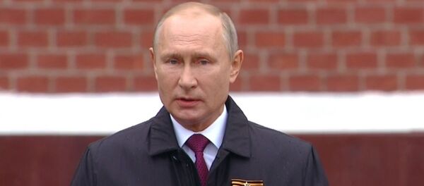 Путин возложил цветы к Могиле Неизвестного солдата в Москве - Sputnik Беларусь