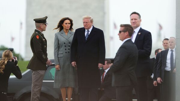 Президент США Дональд Трамп с супругой Меланьей - Sputnik Беларусь