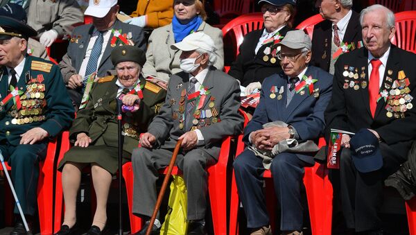 Ветераны вооруженных сил собрались в столице Беларуси, чтобы почтить память павших в Великой Отечественной войне - Sputnik Беларусь