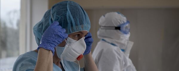 Врачи снимают с себя средства индивидуальной защиты - Sputnik Беларусь