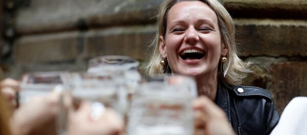 С 11 мая в Чехии поэтапно снимают ограничения - Sputnik Беларусь