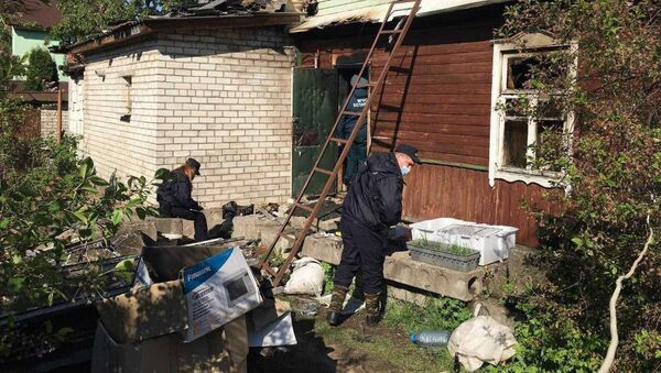 Следователи работают на месте пожара в Минске - Sputnik Беларусь