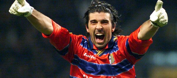 Вратарь Пармы Джанлуиджи Буффон - Sputnik Беларусь