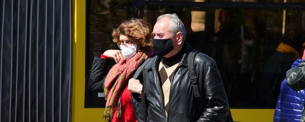 Мінчане ў масках Мінчане ў масках - Sputnik Беларусь