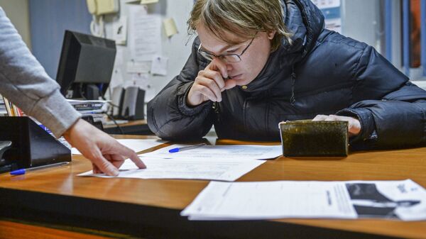 Сбор подписей в кандидатов на президентских выборах  - Sputnik Беларусь