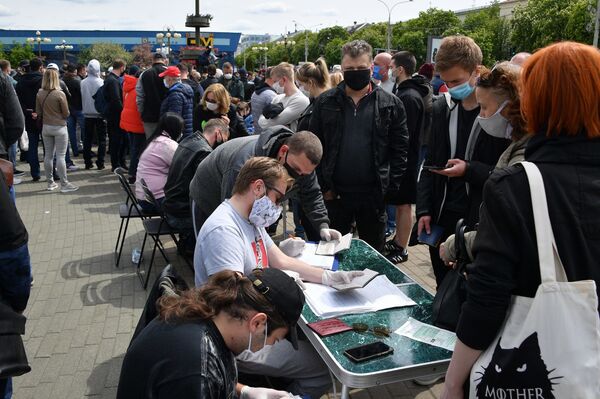 Выборы-2020: в центре Минска прошел первый массовый пикет - Sputnik Беларусь