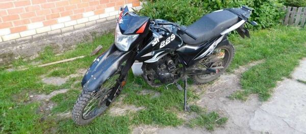 Поврежденный в результате ДТП мотоцикл - Sputnik Беларусь