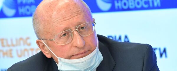 Дырэктар Навукова-даследчага інстытута эпідэміялогіі і мікрабіялогіі імя Н. Ф. Гамалеі Аляксандр Гінцбург - Sputnik Беларусь