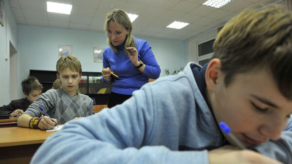 Школьный урок, архивное фото - Sputnik Беларусь