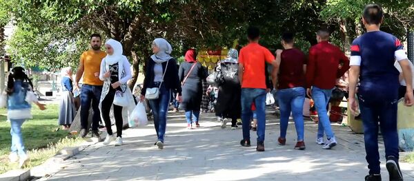 Видеофакт: сотни талибов вышли на свободу из тюрьмы в Баграме Видеофакт: сотни талибов вышли на свободу из тюрьмы в Баграме - Sputnik Беларусь