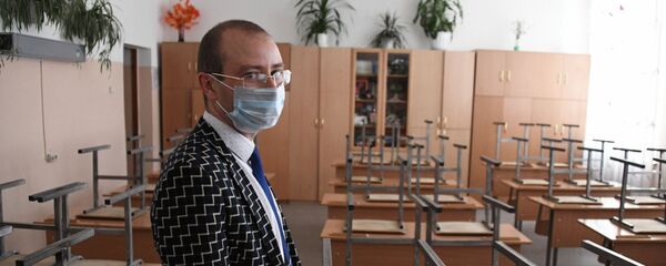 Учитель в пустом классе - Sputnik Беларусь
