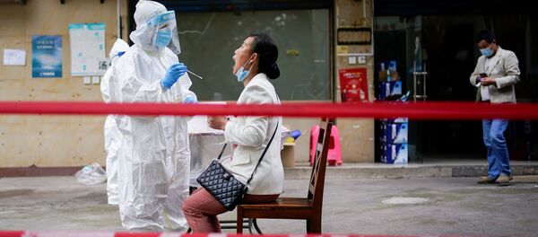 Тестирование на коронавирус жителей Уханя - Sputnik Беларусь