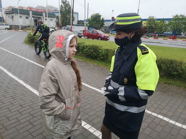 Останавливали, но не штрафовали: ГАИ провела акцию перед каникулами - Sputnik Беларусь