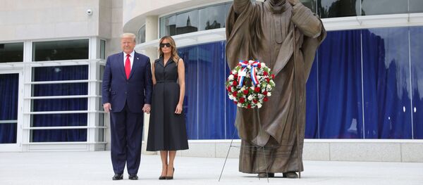 Дональд и Мелания Трамп - Sputnik Беларусь