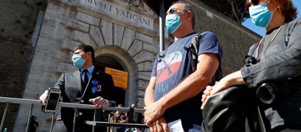 Туристы возле музея Ватикана - Sputnik Беларусь