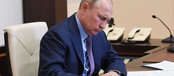 Президент России Владимир Путин Президент России Владимир Путин - Sputnik Беларусь