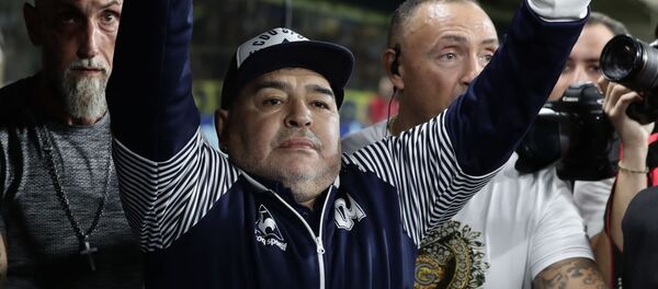 Чемпион мира по футболу 1986 года Диего Марадона - Sputnik Беларусь