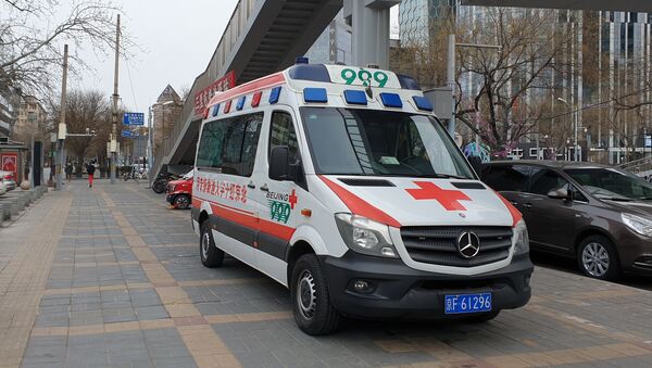 Автомобиль медицинской помощи в Китае - Sputnik Беларусь