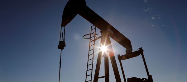 Здабыча нафты, архіўнае фота Здабыча нафты, архіўнае фота - Sputnik Беларусь