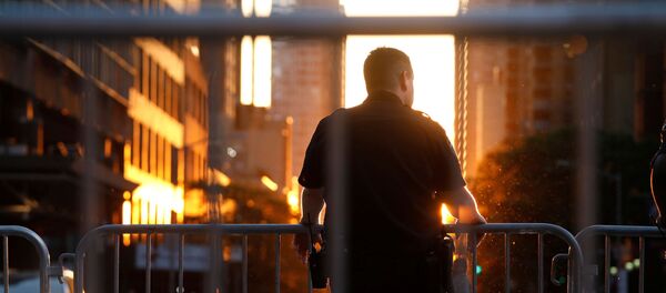 Полицейский в Нью-Йорке - Sputnik Беларусь