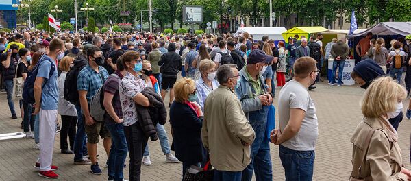 Пикеты по сбору подписей: как это было в Минске и регионах Пикеты по сбору подписей: как это было в Минске и регионах - Sputnik Беларусь