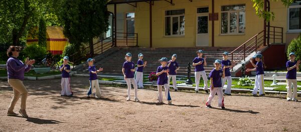 Один из летних лагерей расположен на базе Центра дополнительного образований детей и молодежи Ветразь - Sputnik Беларусь