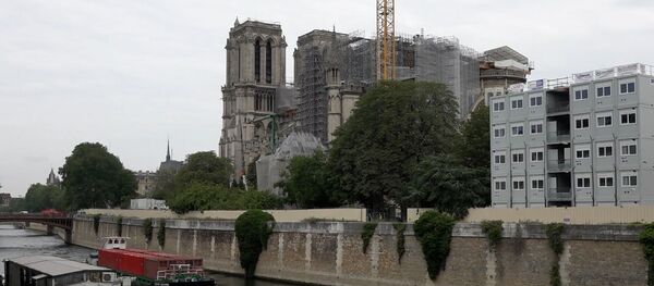 Все поправимо: начался последний этап спасения Нотр-Дама - видео - Sputnik Беларусь