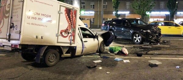 Место автомобильной аварии с участием актера Михаила Ефремова - Sputnik Беларусь