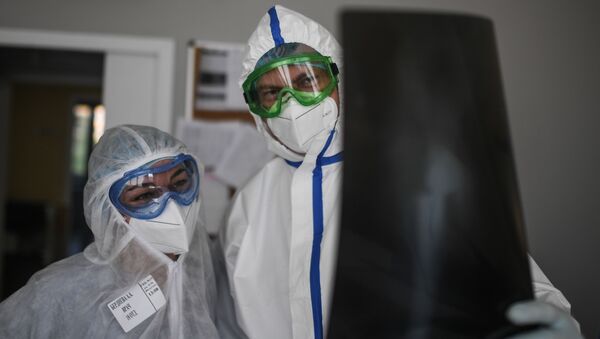 Работа врачей во время пандемии коронавируса в больнице  - Sputnik Беларусь