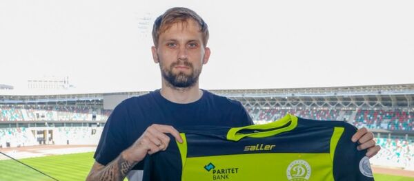 Российский вратарь Евгений Помазан - Sputnik Беларусь