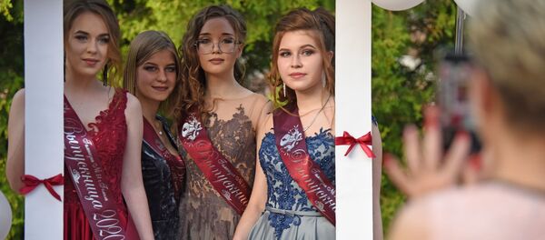 Выпускной-2020 в лучшей гимназии Гомеля - Sputnik Беларусь