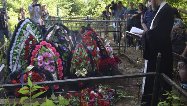 Похороны Сергея Захарова, погибшего в ДТП с участием актера Михаила Ефремова - Sputnik Беларусь