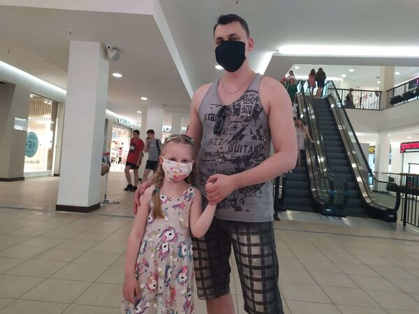 Инстинкт самосохранения снижается: белорусы перестали носить маски - Sputnik Беларусь