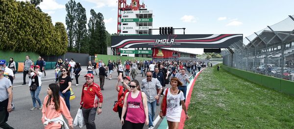 Трасса Энцо и Дино Феррари в Имоле Трасса Энцо и Дино Феррари в Имоле - Sputnik Беларусь